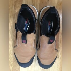 Spenco water resistant leather slip on shoes